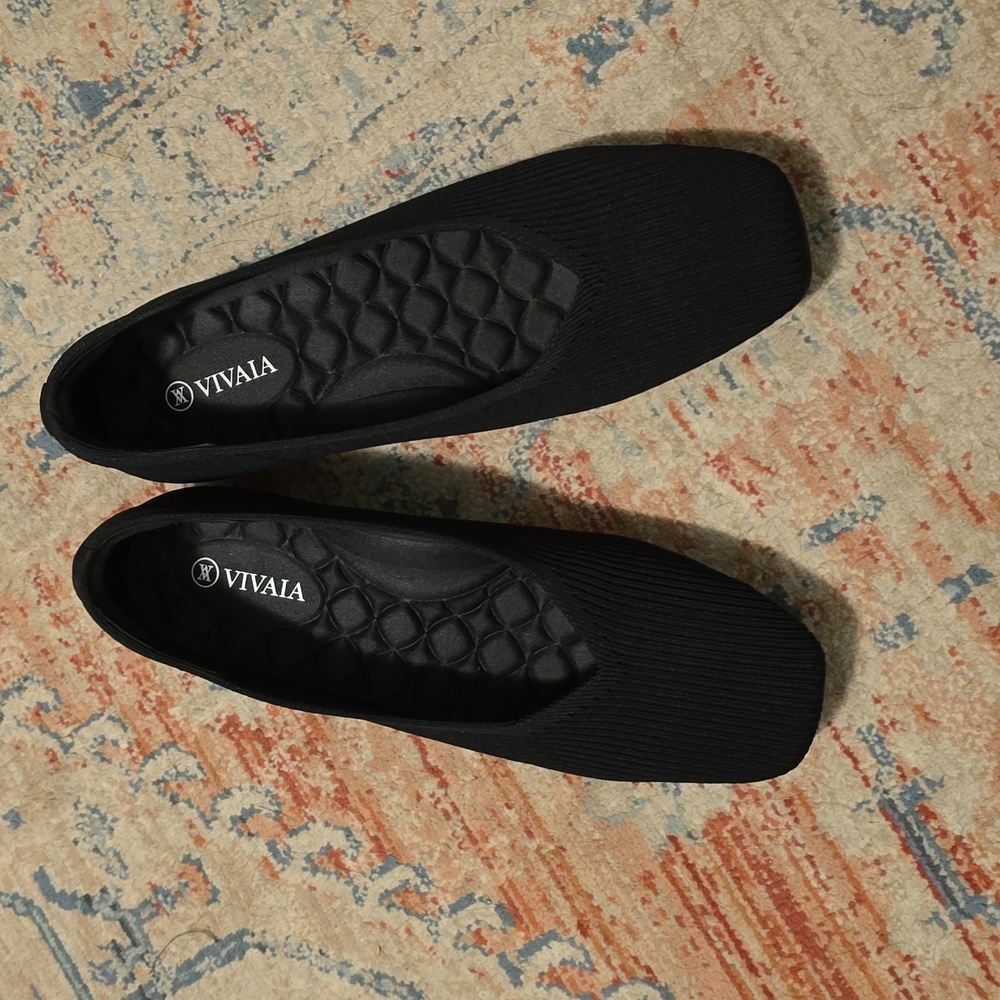 Vivaia Margot Walker Square Toe V Cut Flats Black Knit Size 40 US 9